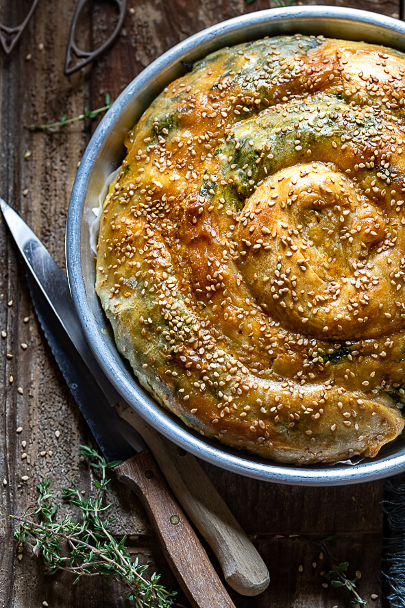 spirale salata o torta salata spinaci feta e pecorino